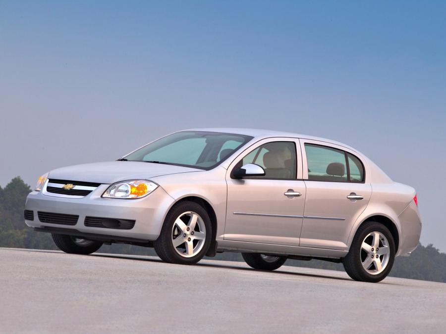  Chevrolet Cobalt Sedan 2004 года  (фото 12 из 16)